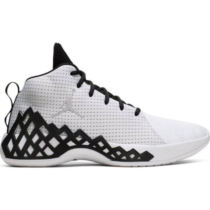 magasin de chaussure de basketball jordan